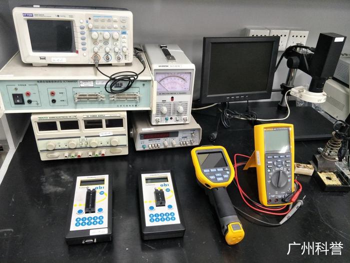 仪器展示_副本.jpg